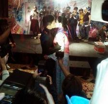 隆诗拍摄花絮,隆诗甜蜜瞬间大揭秘