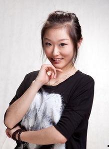 袁杨纯子背景,从平凡女孩到璀璨明星的蜕变之路