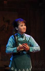 王萍演员,光影交织，演绎人生百态