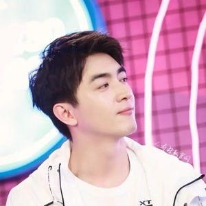 演员林更新的资料