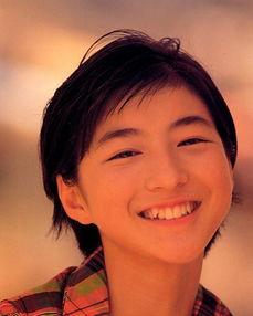 小虎牙明星,闪耀舞台的青春偶像