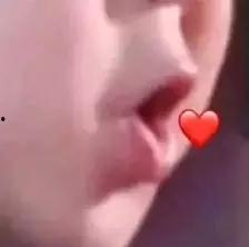 嘴巴吐爱心表情包大全,嘴巴吐爱心表情包大盘点